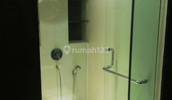 Rumah 3 Lantai SHM Furnished di Sayap Dago 14