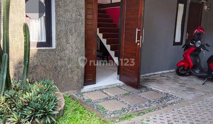 Rumah 1,5 Lantai Semi Furnish di Sayap Dago Bandung 2