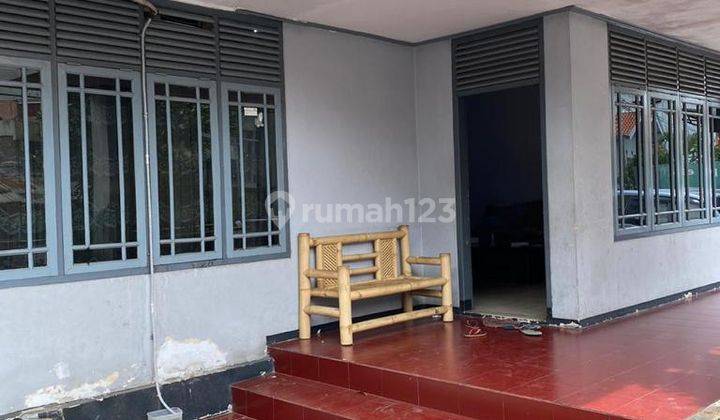 Rumah Pusat Kota Strategis Cocok Usaha di Alun Alun Bandung 1