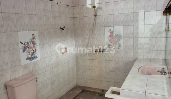 Rumah Nyaman Siap Huni di Taman Holis Indah 2