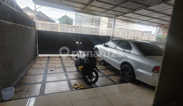 Ready-to-Occupy Shop House at Peta Wing, Near Tegalega Field, Bandung. Ready-to-Occupy Shop House at Peta Wing, Near Tegalega Field, Bandung.