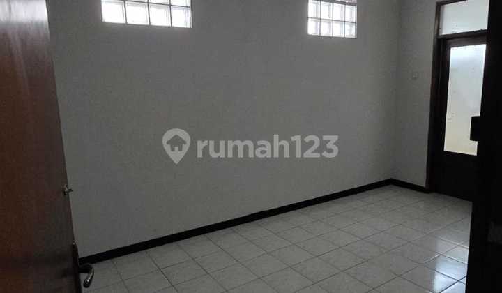 Rumah Strategis di Sayap Pelajar Pejuang Dekat Gatot Subroto  2