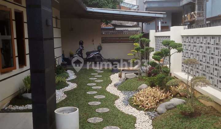 Spacious Ready-to-Live Furnished House in BKR Wing, Bandung 2