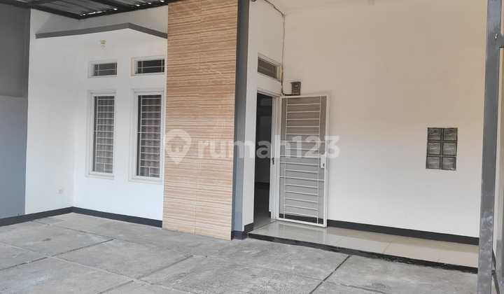 Rumah Bagus 2 Lantai di Taman Rahayu Bandung