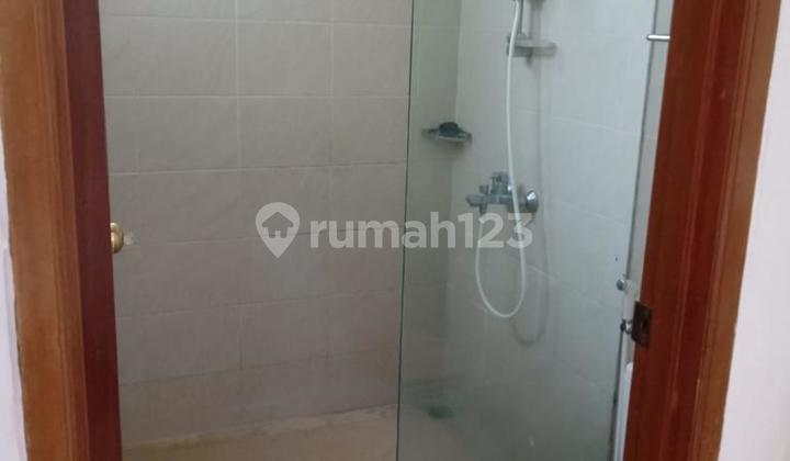 Well-Maintained Nice Furnished House in Setrasari Pasteur Bandung 2