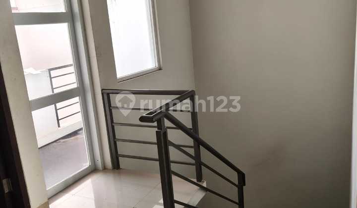 Rumah 2 Lantai Siap Huni di Mekarwangi Bandung 2