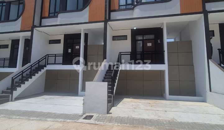 Rumah Baru Modern Minimalis Siap Huni di Katapang
