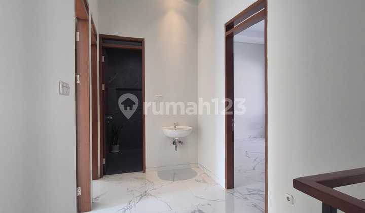 Rumah Baru Modern Minimalis di Mekar Wangi Bandung 2