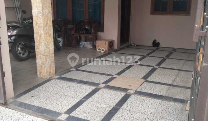 Rumah Bagus Nyaman Siap Huni di GBA 3 Bandung Rumah Bagus Nyaman Siap Huni di GBA 3 Bandung