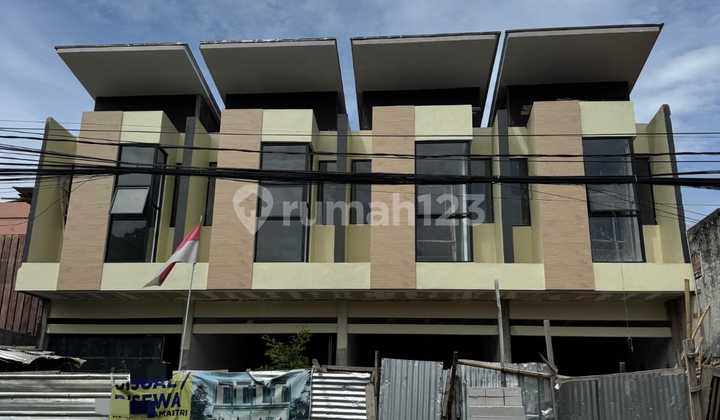 Ruko Baru 2 Lantai Strategis di Turangga Buah Batu Bandung