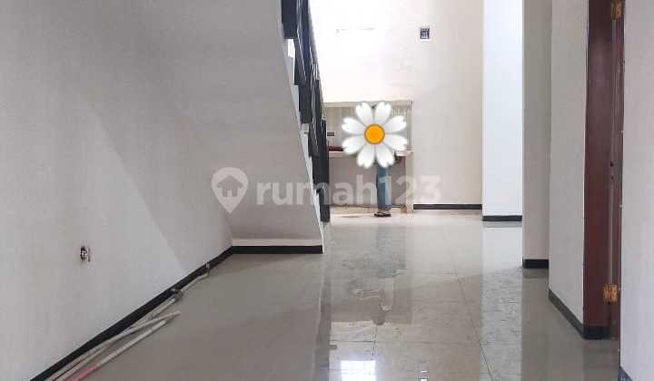 Rumah Minimalis Siap Huni di Taman Kopo Indah 3