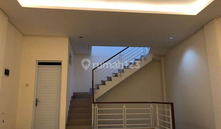 Ruko 4 Lantai Strategis di Mainroad Moh Toha Bandung 2