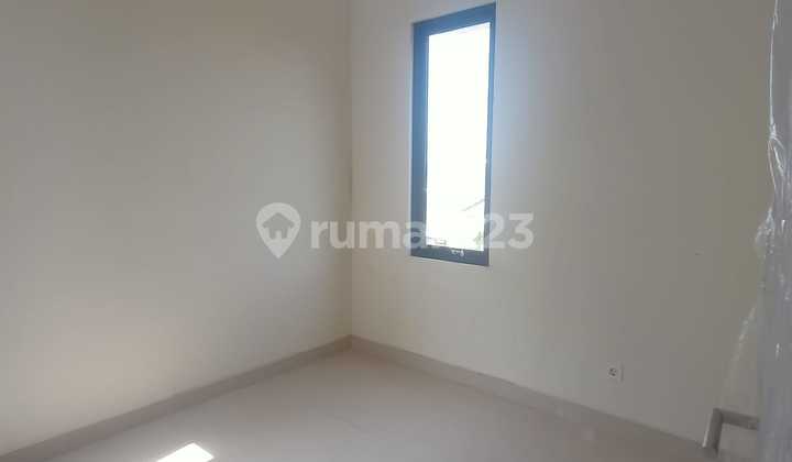 Rumah Baru Hook 2 Lantai di Podomoro Park Bandung 2