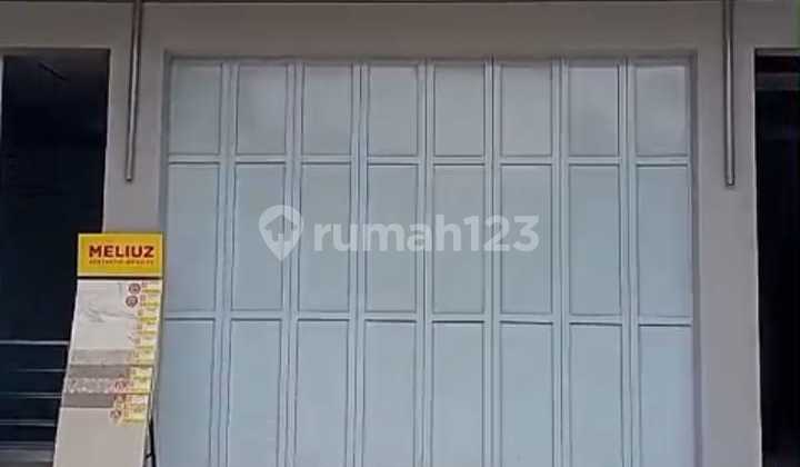 Ruang Usaha Hoek Bagus Strategis di Arcamanik Bandung