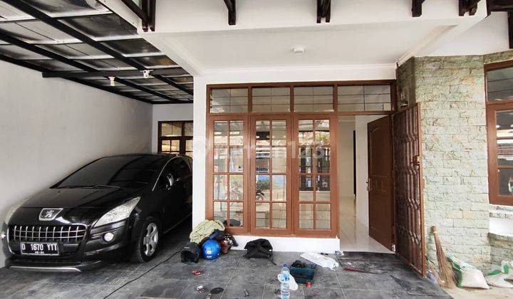 Rumah Nyaman Terawat Siap Huni di Taman Cibaduyut Indah 1