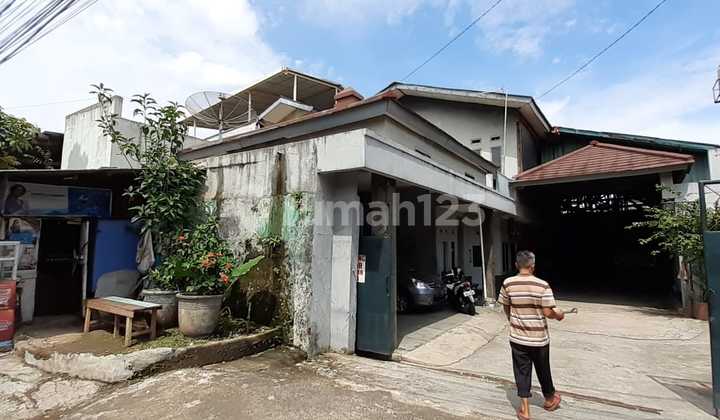 Strategic Warehouse and Office Ready for Use on Mainroad Moh Toha