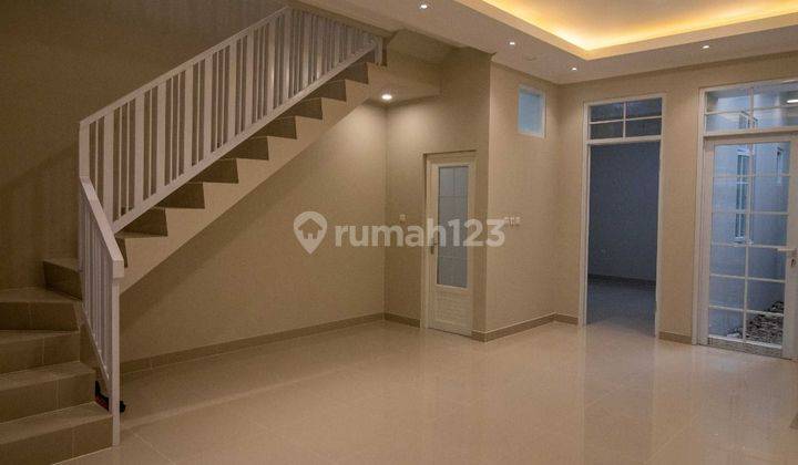 Rumah Baru Keren Minimalis di Arcamanik Bandung 1