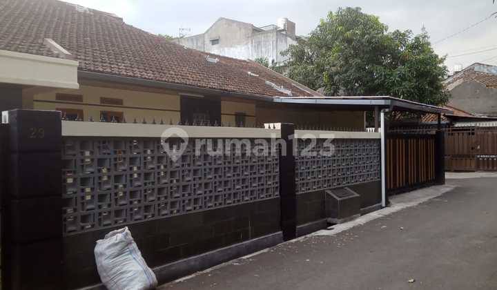 Rumah Luas Siap Huni Furnished di Sayap BKR Bandung Rumah Luas Siap Huni Furnished di Sayap BKR Bandung