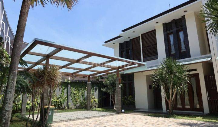 Rumah Lux Siap Hun Ada Pool Cluster Di Ciumbuleuit Bandung  1