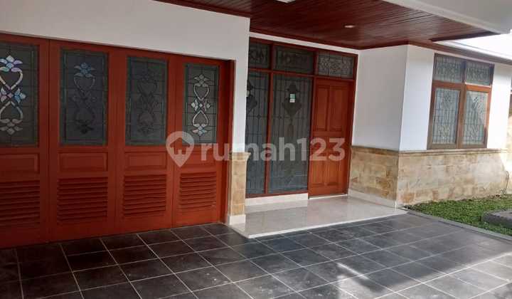 Rumah Terawat Siap Huni di Taman Sakura Soekarno Hatta Bandung Rumah Terawat Siap Huni di Taman Sakura Soekarno Hatta Bandung
