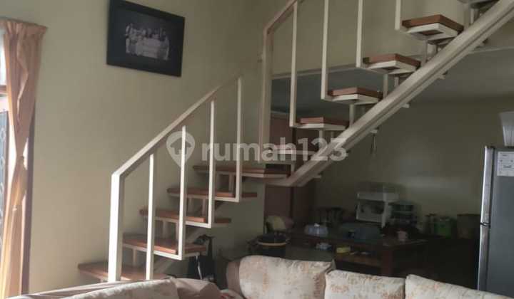 Rumah 2 Lantai Siap Huni di Nusa Hijau Cimahi Utara Rumah 2 Lantai Siap Huni di Nusa Hijau Cimahi Utara