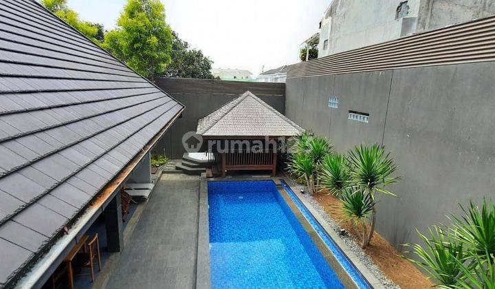 Rumah Lux Swimming Pool Siap Huni di Sayap Ciumbuleuit Bandung  2