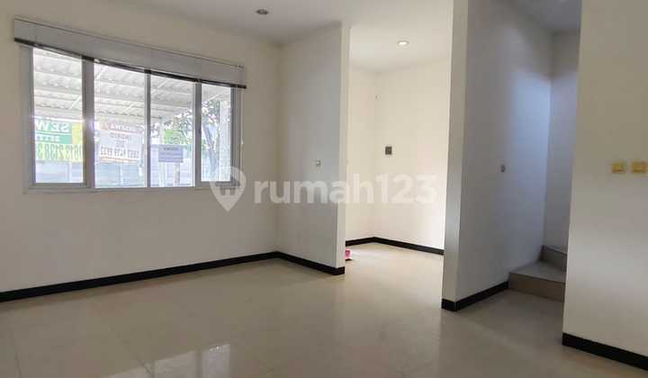 Rumah Minimalis 2 Lantai di Taman Kopo Indah 5 Bandung Rumah Minimalis 2 Lantai di Taman Kopo Indah 5 Bandung