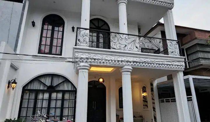Rumah Mewah Eropa Klasik Dalam Komplek di Antapani Bandung 1