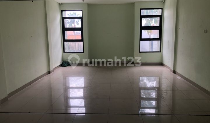 Ready-to-Use 3-Story Commercial Building in Strategic Batununggal Indah, Bandung Ready-to-Use 3-Story Commercial Building in Strategic Batununggal Indah, Bandung