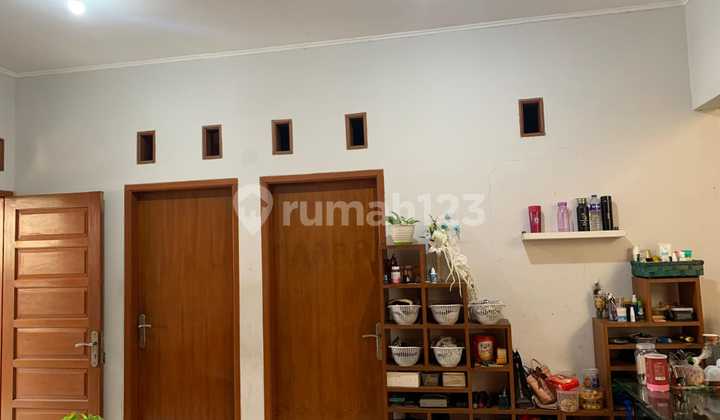 Rumah Nyaman 2 Lantai Siap Huni di Margahayu Raya 2