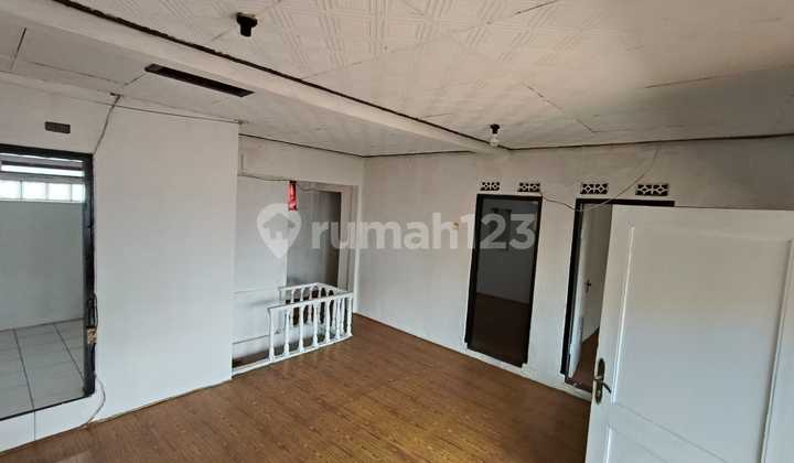 Rumah Hoek 2 Lantai Siap Huni di Margahayu Raya