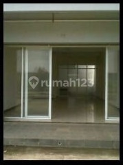 Strategic 2-Storey Ready-to-Use Shophouse in Taman Kopo Indah 5