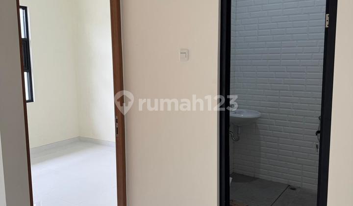 Rumah Baru 2 Lantai Siap Huni di Kopo Permai 2