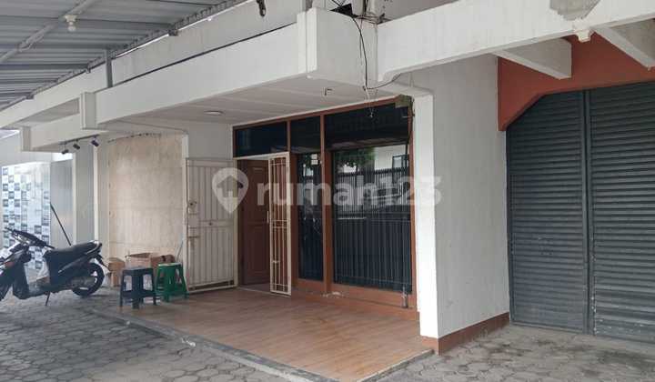 Well-Maintained Spacious House in Parakan Near Batununggal Bandung