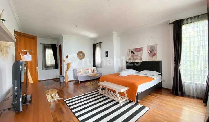 Rumah Modern Minimalis Ada Pool Furnished di Resor Dago Pakar  2