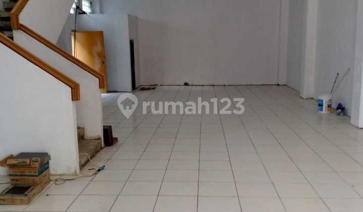 Good 2-Story Strategic Shop House on Main Road Kolonel Masturi Good 2-Story Strategic Shop House on Main Road Kolonel Masturi