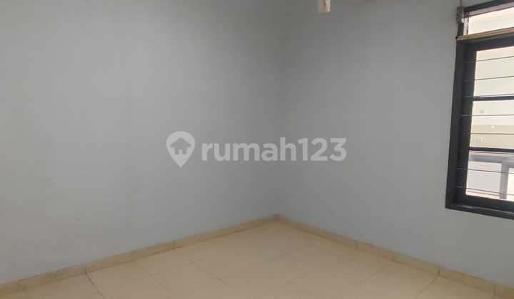 Ready-to-Live House in Taman Kopo Indah TKI 3 2