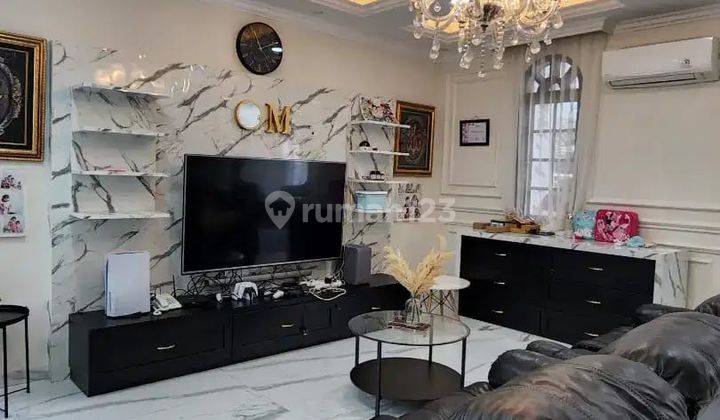 Rumah Mewah Eropa Klasik Dalam Komplek di Antapani Bandung 2