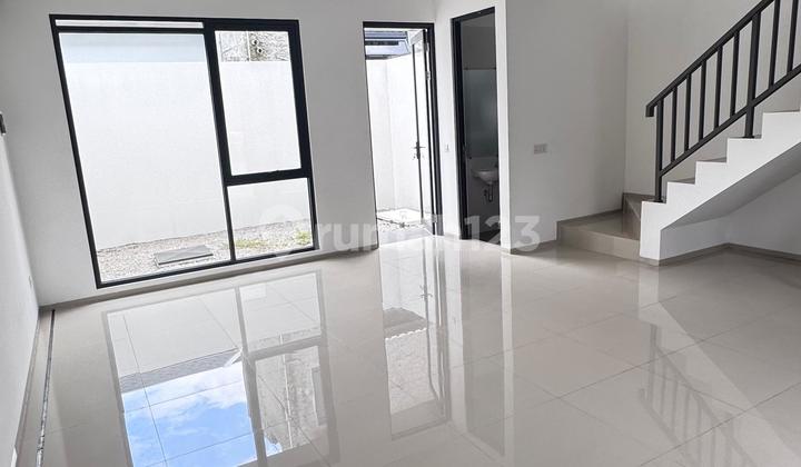 Ruko Baru 2 Lantai Siap Pakai di Antapani Bandung Ruko Baru 2 Lantai Siap Pakai di Antapani Bandung