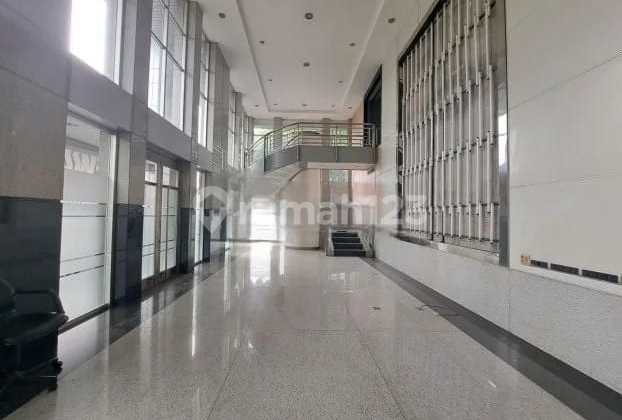 Gedung Komersil Furnish Kantor di Batununggal Bandung