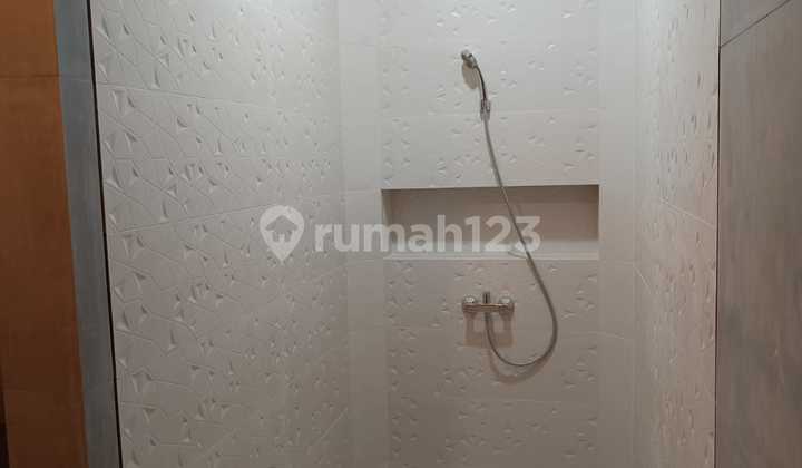 Rumah Baru Modern Minimalis 2 Lantai di Kopo Mas Regency 2