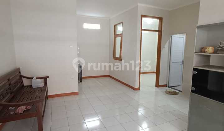 Rumah Siap Huni di Taman Kopo Indah Tki 1 Rumah Siap Huni di Taman Kopo Indah Tki 1