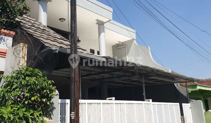 Ready-to-Occupy House in Kiaracondong Wing, Bandung Ready-to-Occupy House in Kiaracondong Wing, Bandung