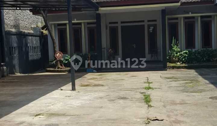 Spacious Ready-to-Occupy House in Turangga, Bandung