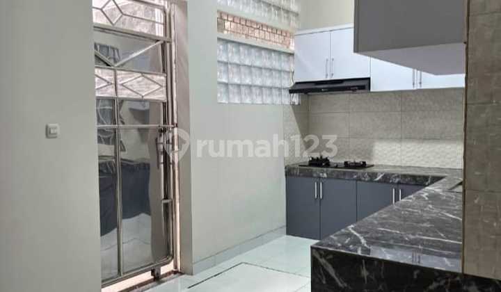 Rumah Siap Pakai di Komplek Singgasana Pradana Mekarwangi Bandung 2