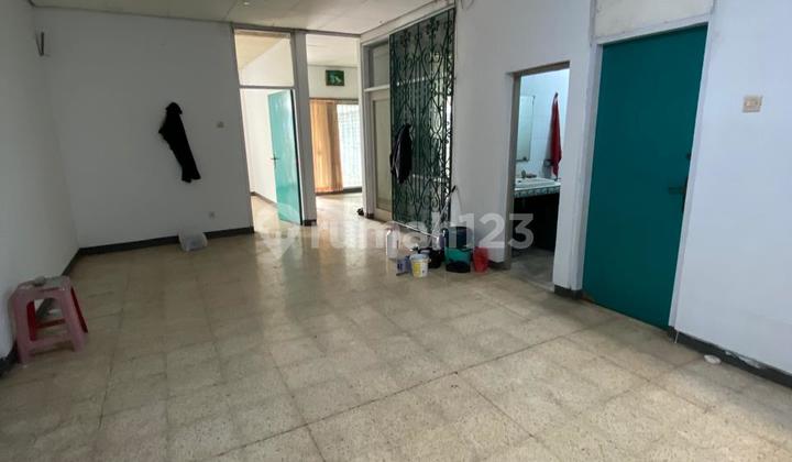 Spacious Comfortable Move-in Ready House in Sumbersari Bandung 2