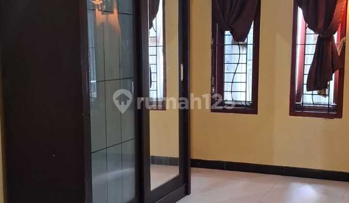 Spacious Ready-to-Occupy House in Turangga, Bandung