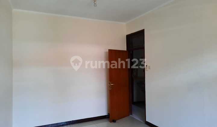 Rumah Luas Nyaman di Komplek Permata Arcamanik Bandung 2