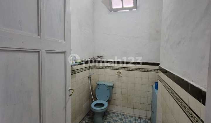 Rumah Bangunan Lama Strategis Cocok Usaha di Sayap Riau Bandung 2