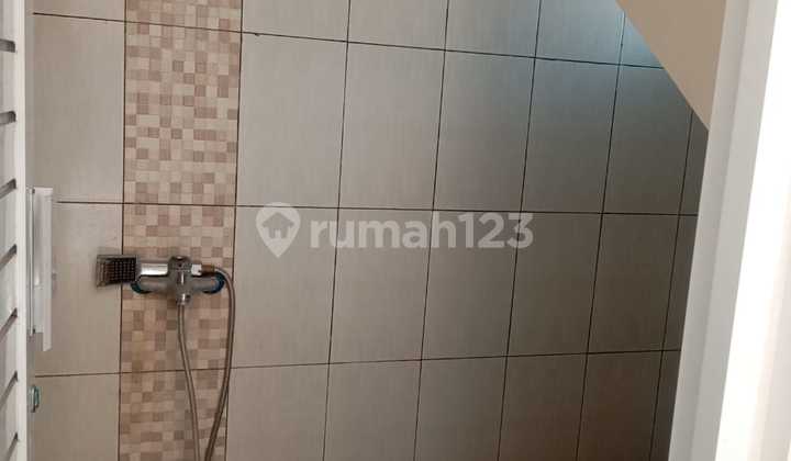 Rumah Cluster 2 Lantai di Tengah Komplek Margahayu Raya 2